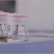 Olivenöl im Labor-Test bei Chemiservice der Spezialist für Olivenöl